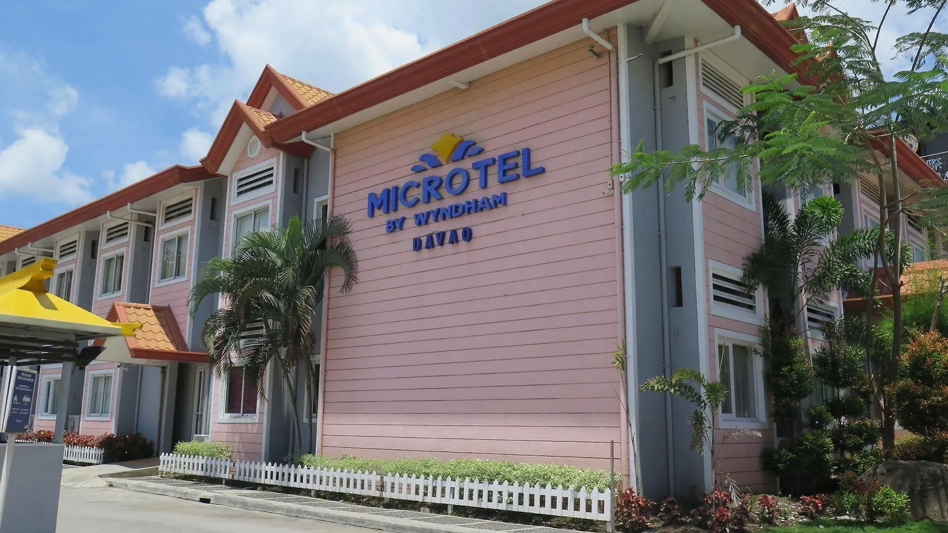 Microtel By Wyndham Davao
